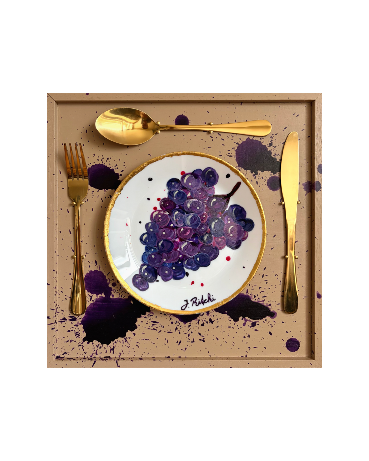 Blue Grapes Beige